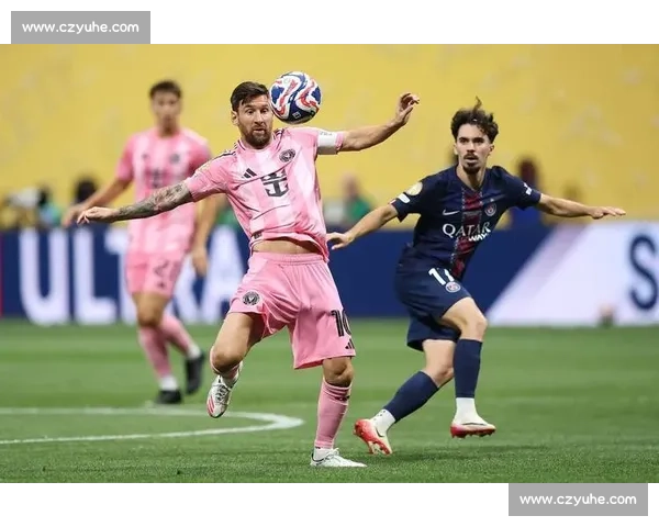 195 倍身价碾压!拜仁 10-0 血洗半业余队,中国球员见证惨案 195 倍身价碾压!拜仁 10-0 血洗半业余队,中国球员见证惨案